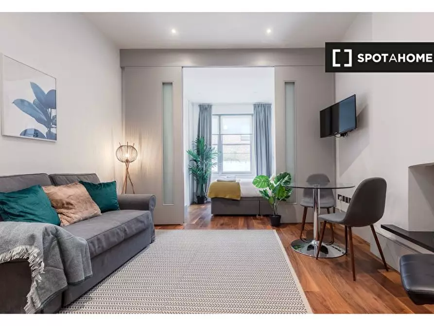 Immagine 2 di Appartamento in affitto  in Apartment a Kensington