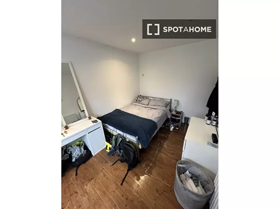 Immagine 2 di Camera condivisa in affitto  in Moody St a Poplar