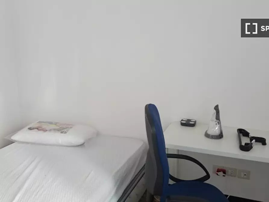 Immagine 10 di Camera condivisa in affitto  in Via Nino Bertocchi a Bologna