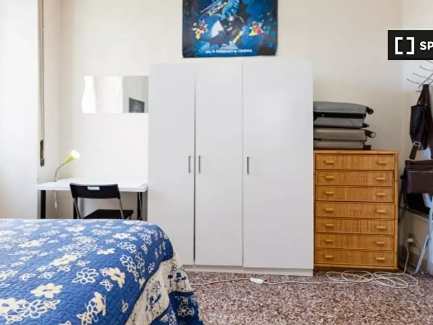 Immagine 2 di Camera condivisa in affitto  in Via Alessandro Cialdi, 00154 Roma RM, Italy a Roma