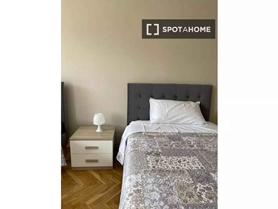 Immagine 8 di Appartamento in affitto  in Piazza della Repubblica a Torino