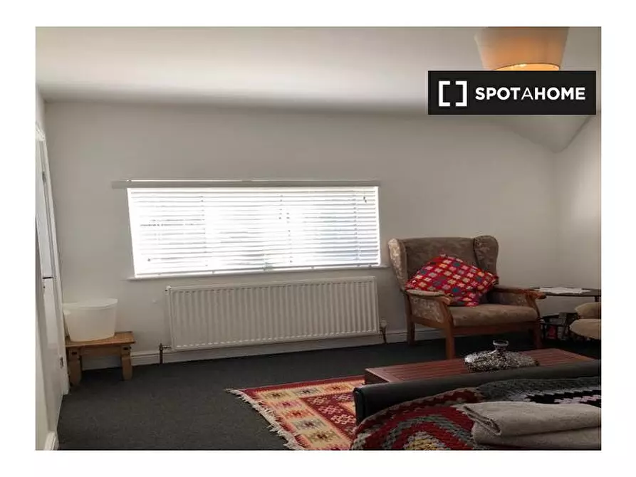 Immagine 3 di Camera condivisa in affitto  in Froissart Rd a Eltham