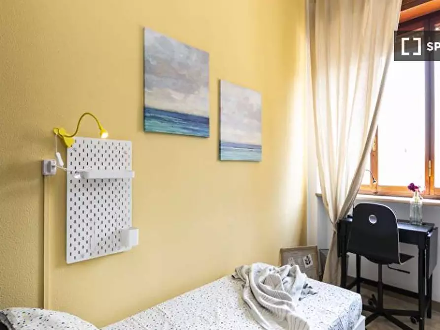 Immagine 1 di Camera condivisa in affitto  in Viale Beatrice D'Este a Milano