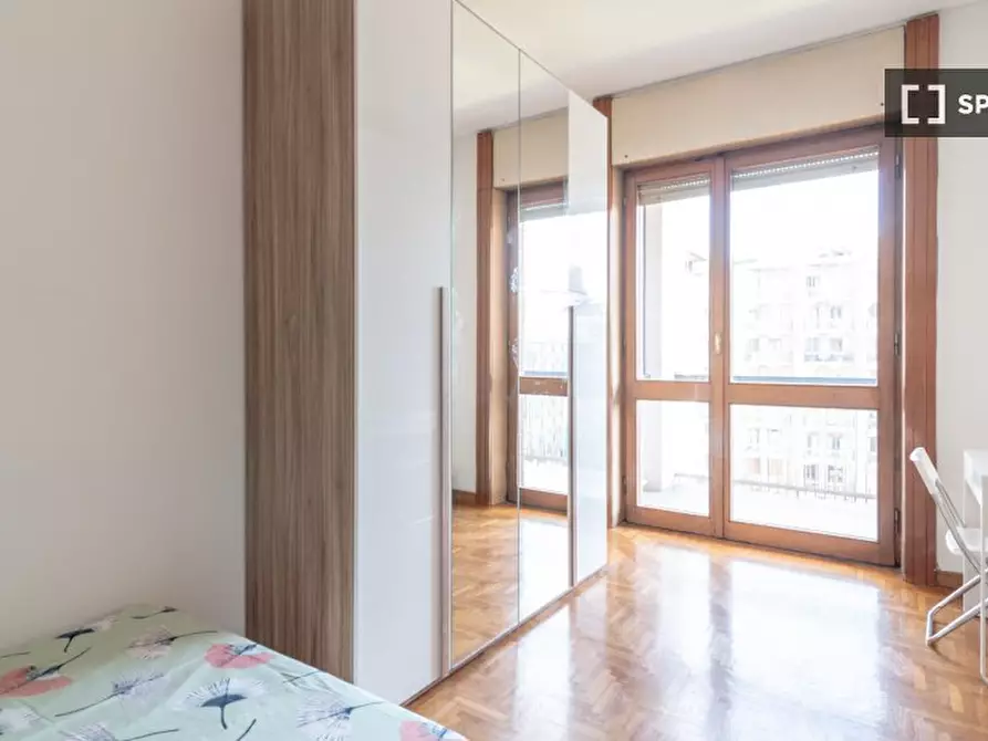 Immagine 3 di Camera condivisa in affitto  in Via Copernico a Milano