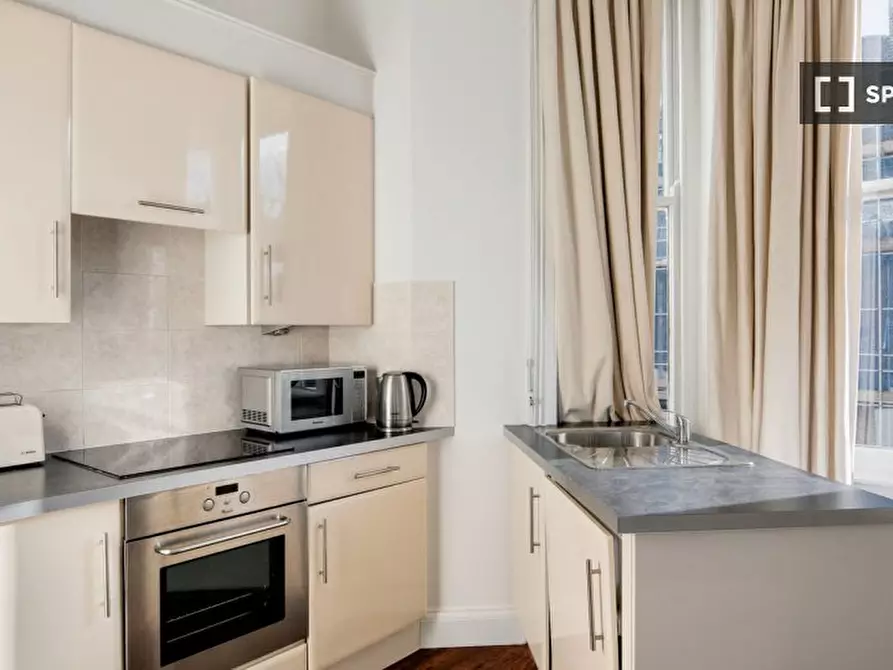 Immagine 6 di Appartamento in affitto  in Earls Ct Rd a Kensington