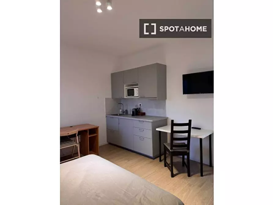 Immagine 7 di Ufficio in affitto  in Via Angiolo Cassioli a Roma