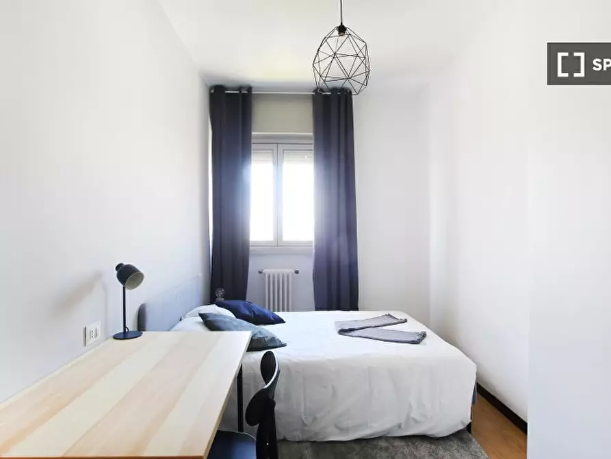 Immagine 1 di Camera condivisa in affitto  in Via Benjamin Constant a Milano