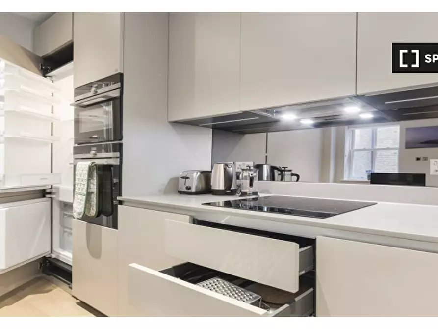 Immagine 6 di Appartamento in affitto  in Apartment 1, 53A Fleet Street a 