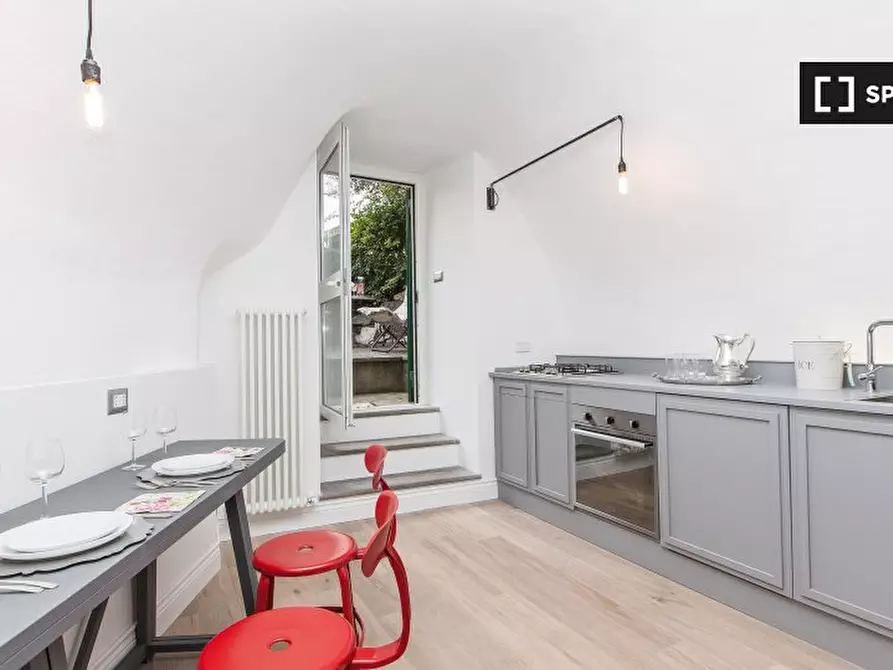 Immagine 3 di Appartamento in affitto  in Via di S. Giovanni Decollato a Roma