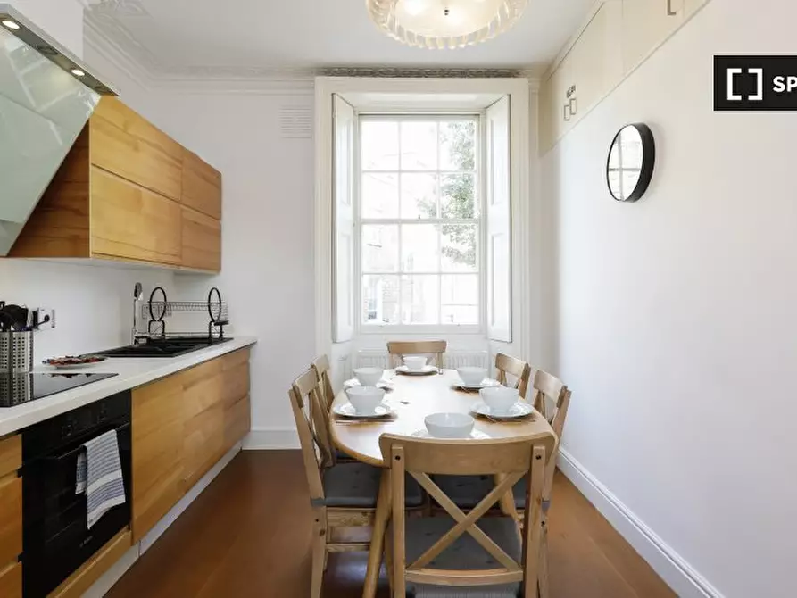 Immagine 6 di Appartamento in affitto  in B Mornington Terrace a Camden Town