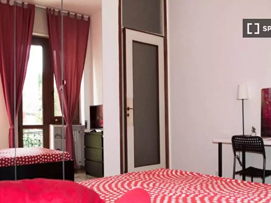 Immagine 2 di Camera condivisa in affitto  in Via Bassini a Milano