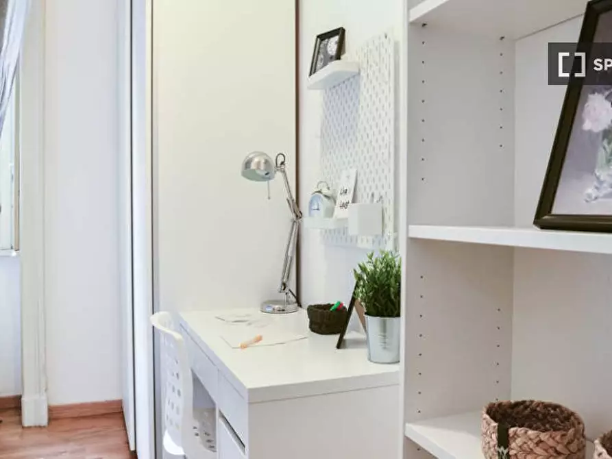 Immagine 3 di Camera condivisa in affitto  in Via Caradosso a Milano