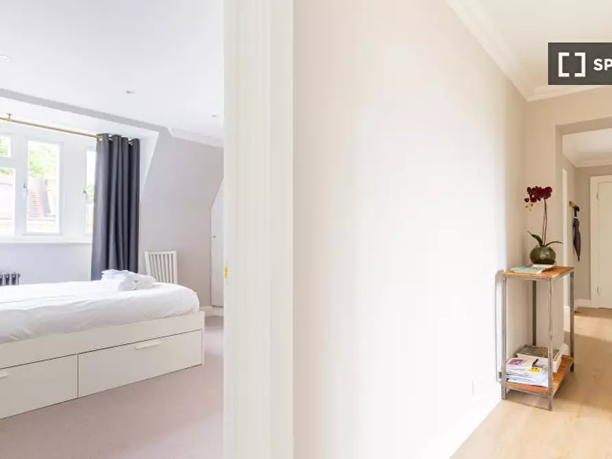 Immagine 9 di Appartamento in affitto  in flat a Kensington