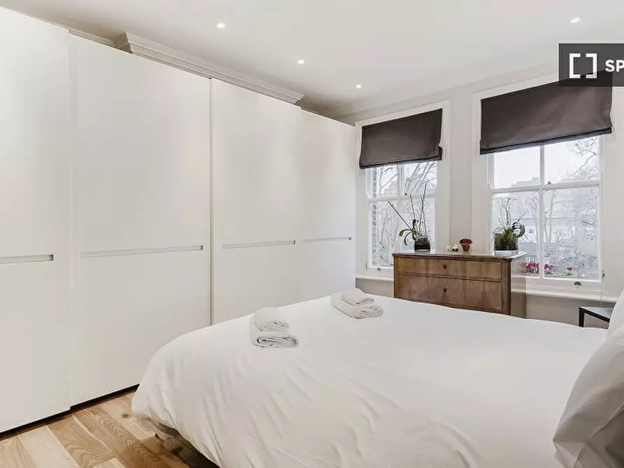 Immagine 19 di Appartamento in affitto  in Beaufort Mansions a Kensington