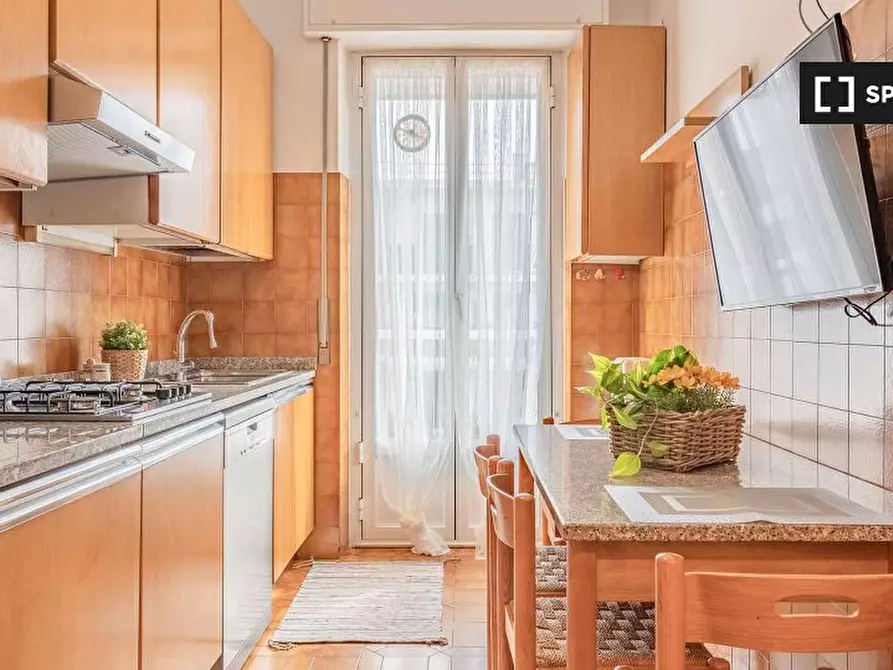 Immagine 8 di Camera condivisa in affitto  in Via Angera a Milano