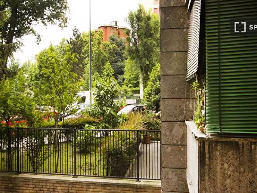 Immagine 1 di Camera condivisa in affitto  in Via Salvatore Barzilai a Milano