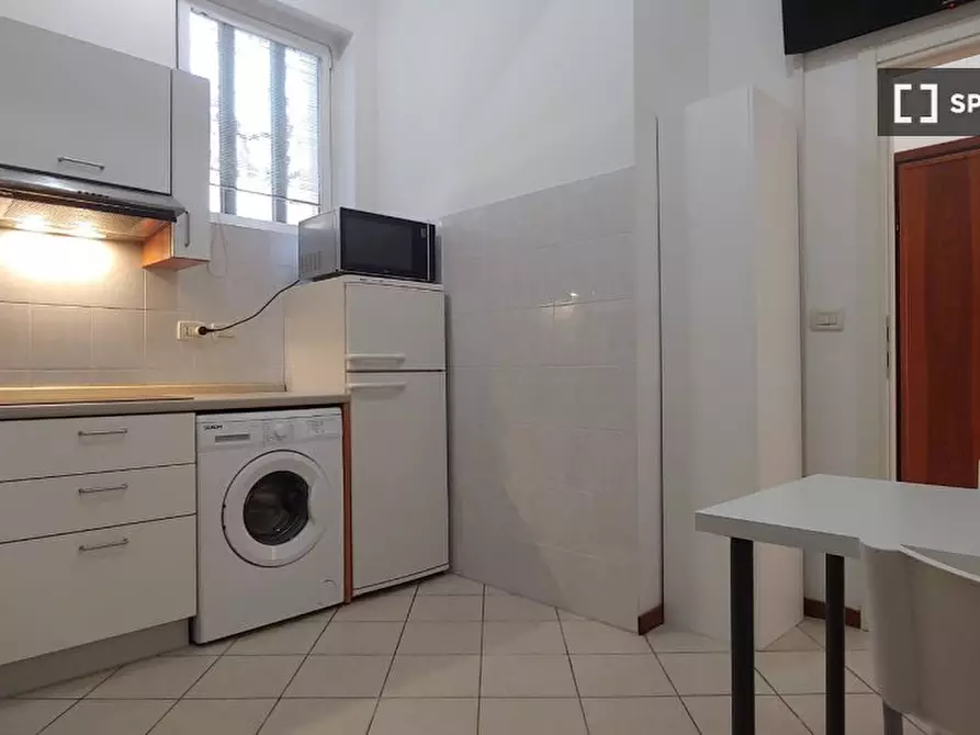 Immagine 11 di Appartamento in affitto  in Via Vittorio Bigari a Bologna