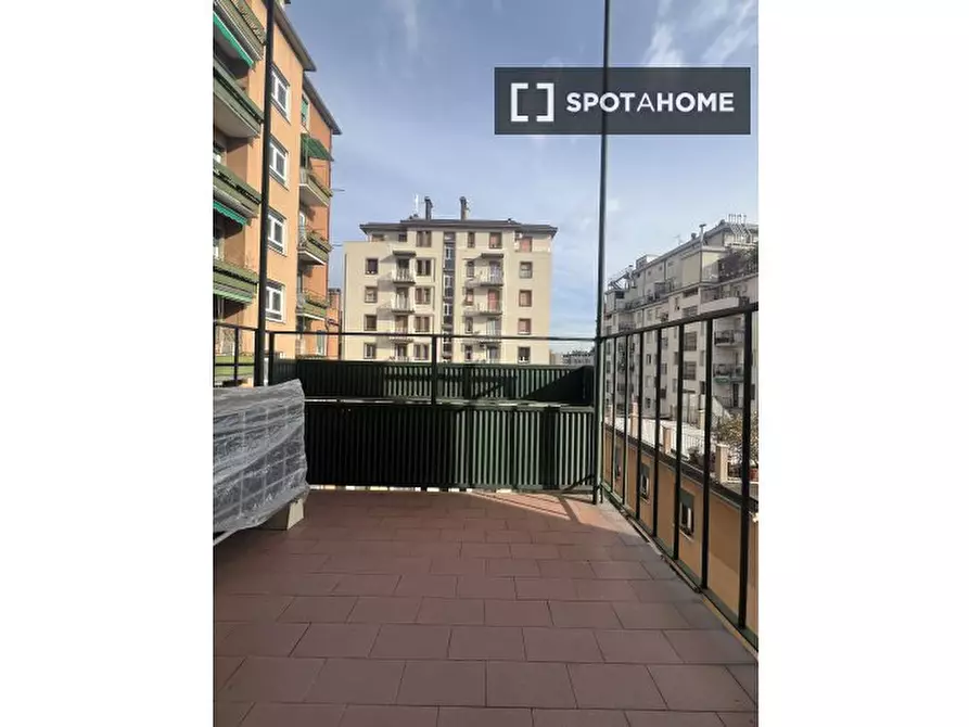 Immagine 17 di Camera condivisa in affitto  in Via Baldo degli Ubaldi a Milano