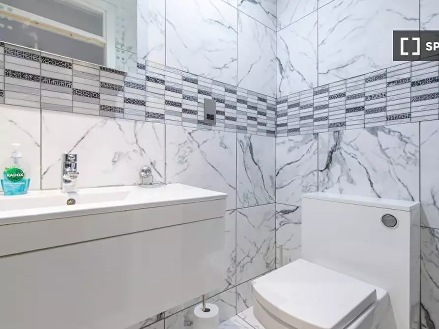 Immagine 7 di Appartamento in affitto  in Radnor Rd a Camberwell