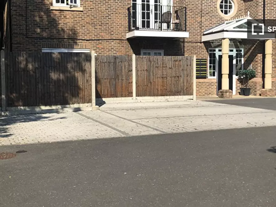Immagine 5 di Camera condivisa in affitto  in Radcliffe Rd a Croydon