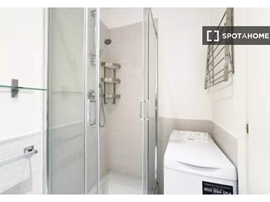 Immagine 6 di Appartamento in affitto  in Via della Mercede a Roma