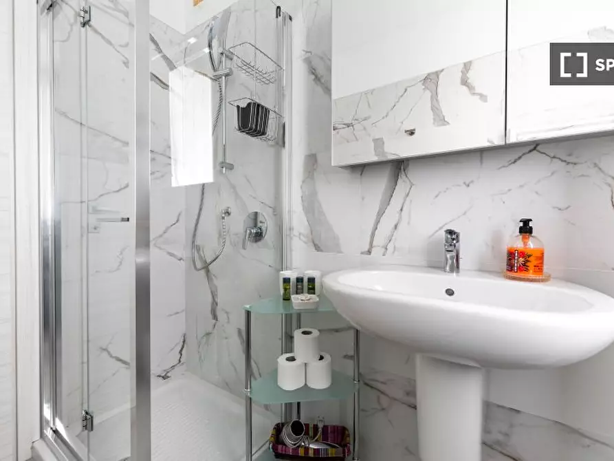 Immagine 19 di Appartamento in affitto  in Via Donato Creti a Bologna