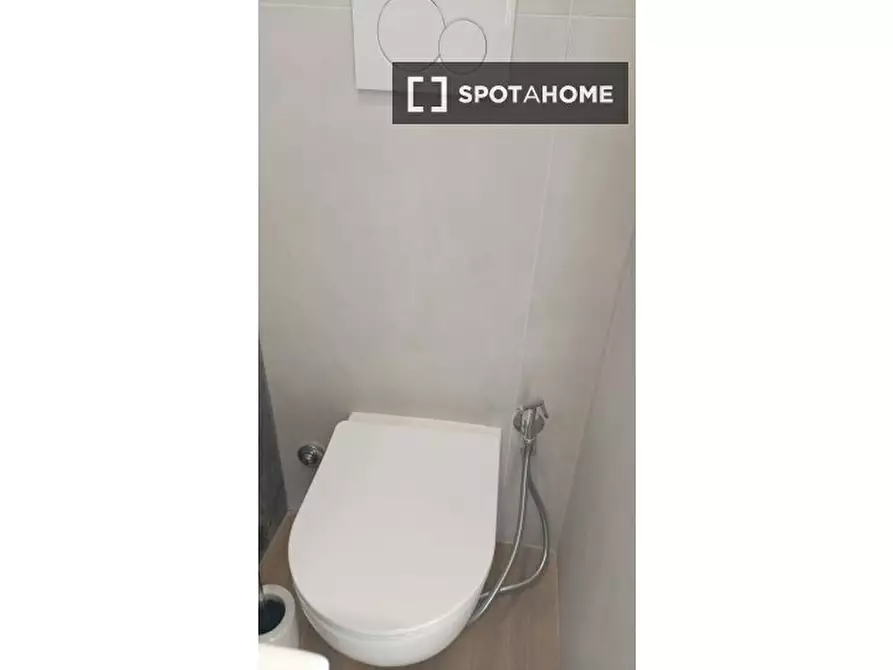 Immagine 10 di Appartamento in affitto  in Piazza Alfonso Neuschuler a Roma