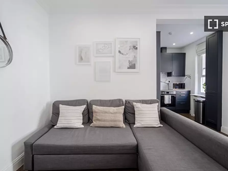 Immagine 3 di Appartamento in affitto  in 24-25 Nassau St, Fitzrovia, London W1W 7AQ, UK a Paddington