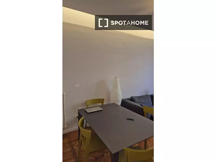 Immagine 12 di Camera condivisa in affitto  in Via Giosuè Borsi a Roma