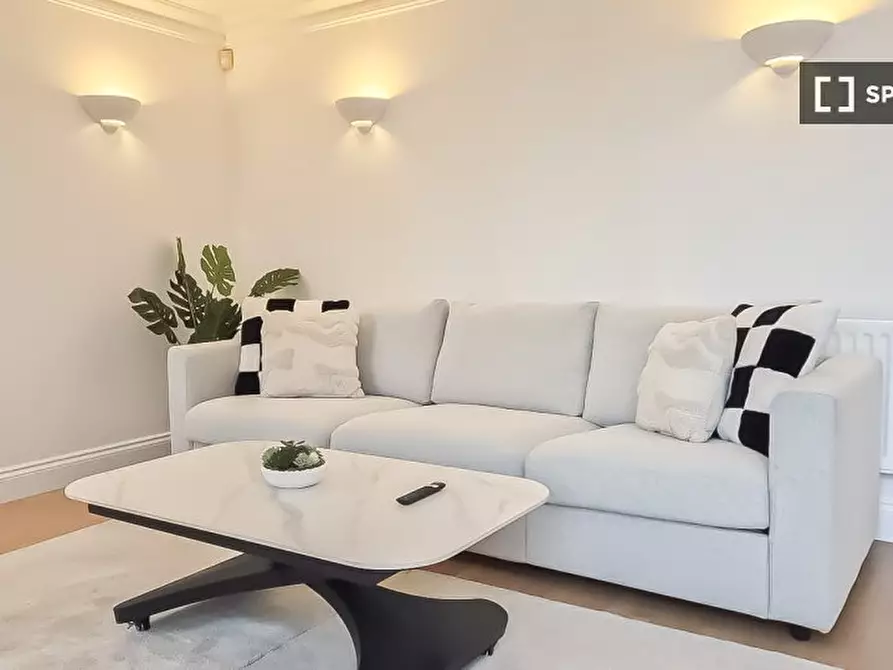 Immagine 7 di Appartamento in affitto  in Swan St a Camberwell