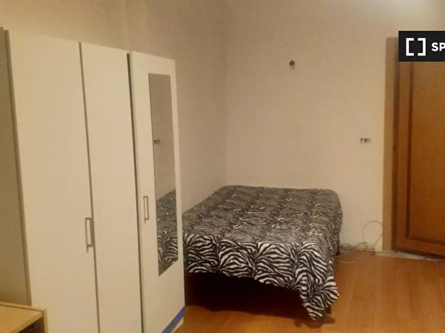 Immagine 4 di Camera condivisa in affitto  in Via Germanico a Roma