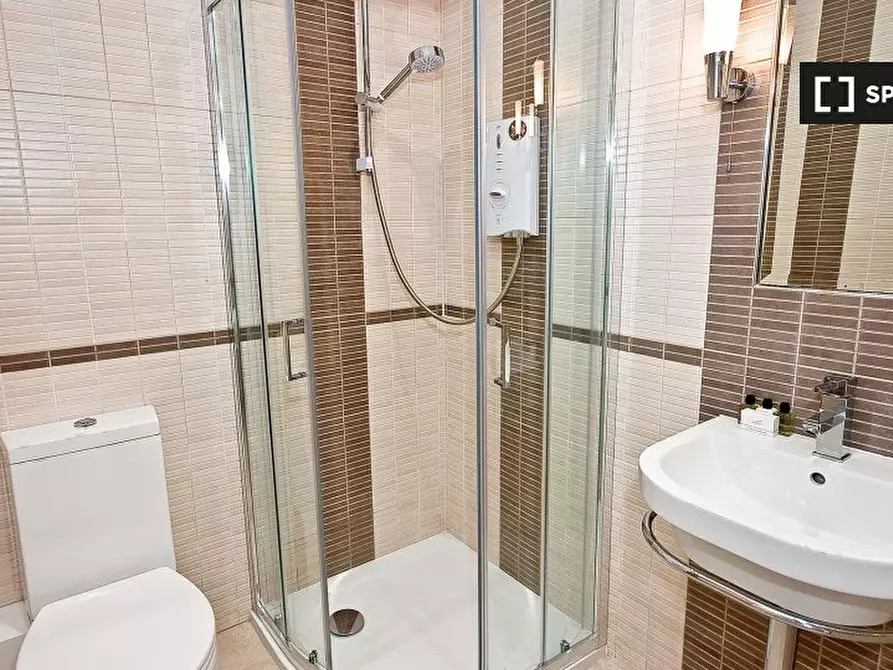 Immagine 5 di Appartamento in affitto  in Flat a 