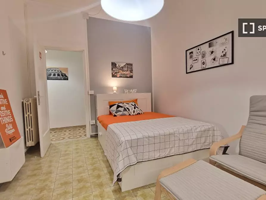 Immagine 3 di Camera condivisa in affitto  in Viale Angelico a Roma