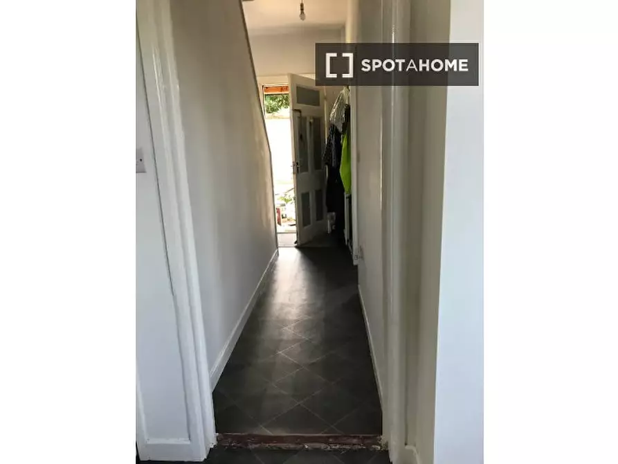 Immagine 13 di Camera condivisa in affitto  in Cinderhill Footway a 