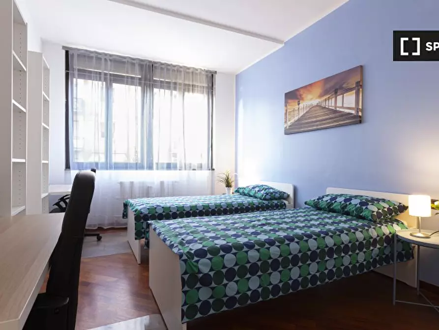 Immagine 2 di Camera condivisa in affitto  in Via Padova a Milano