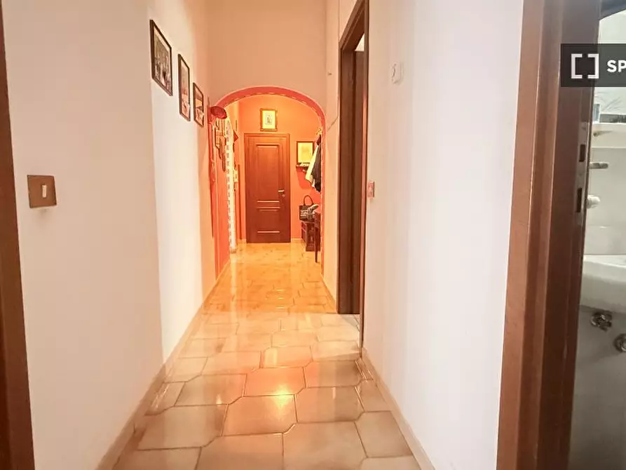 Immagine 7 di Camera condivisa in affitto  in Via Guido Biagi a Roma