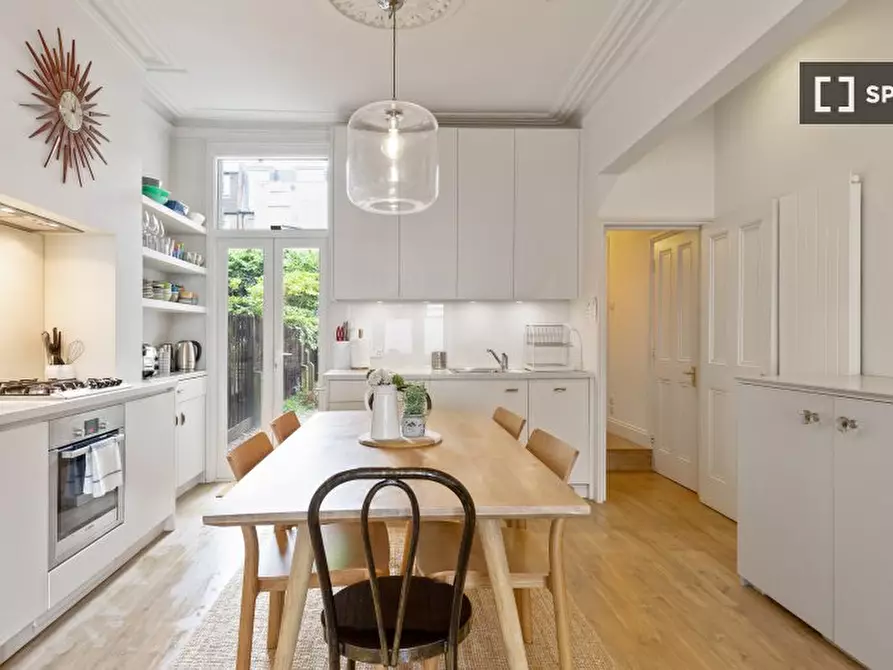 Immagine 19 di Appartamento in affitto  in Gayville Rd SW a Wandsworth
