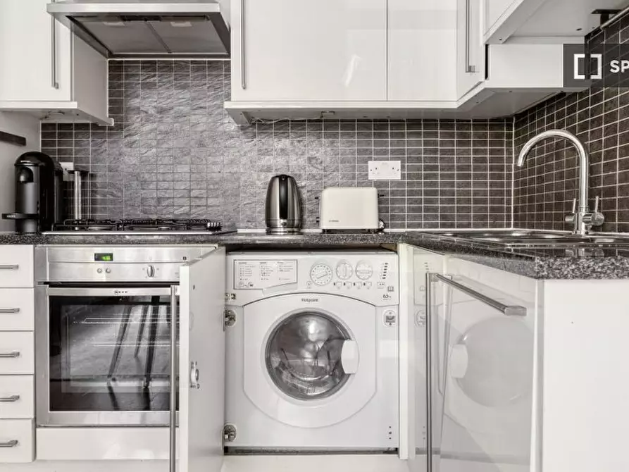 Immagine 7 di Appartamento in affitto  in A Villiers St a 