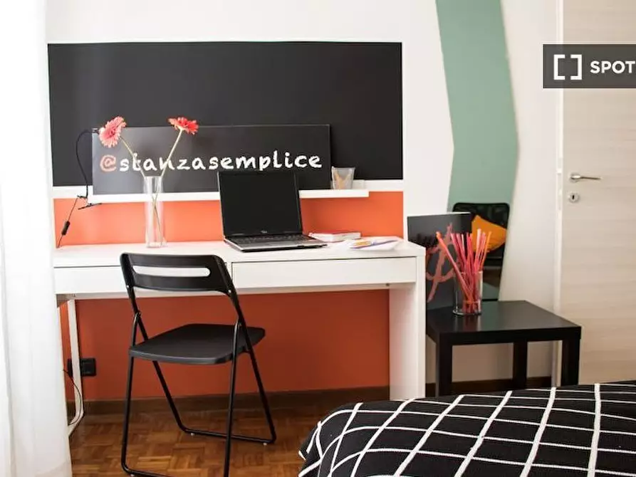 Immagine 6 di Camera condivisa in affitto  in Mantova a Brescia