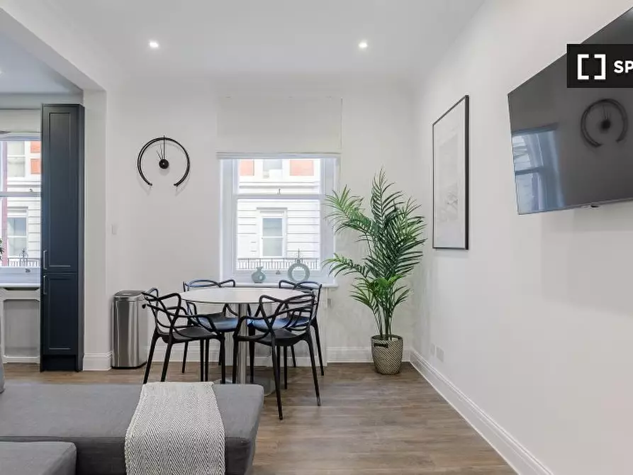 Immagine 15 di Appartamento in affitto  in 24-25 Nassau St, Fitzrovia, London W1W 7AQ, UK a Paddington