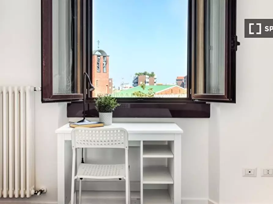 Immagine 10 di Camera condivisa in affitto  in Via Giovanni Pezzotti a Milano