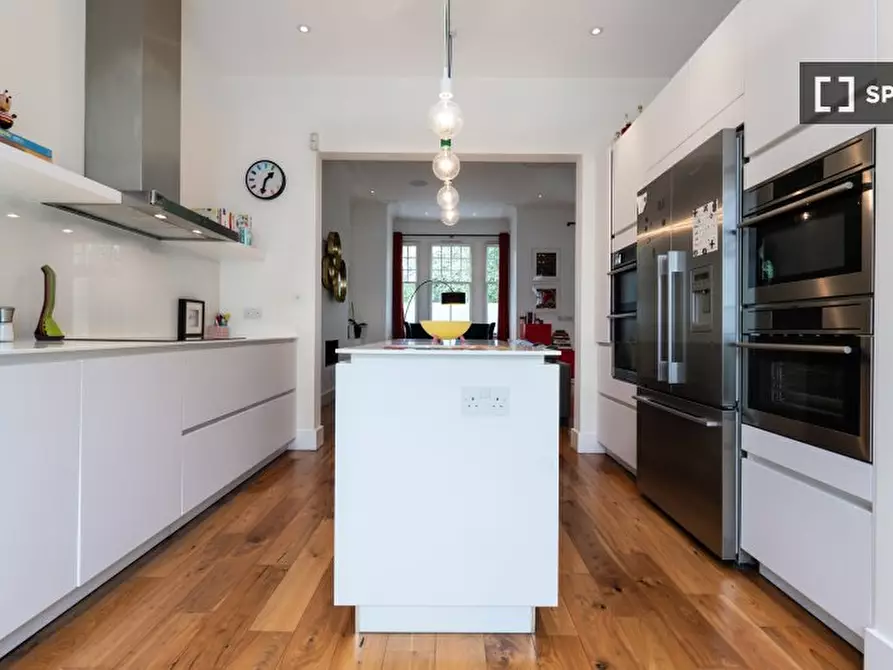 Immagine 5 di Appartamento in affitto  in Leathwaite Rd a Wandsworth