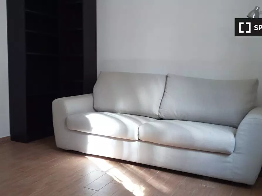 Immagine 5 di Appartamento in affitto  in Via Rossano a Roma