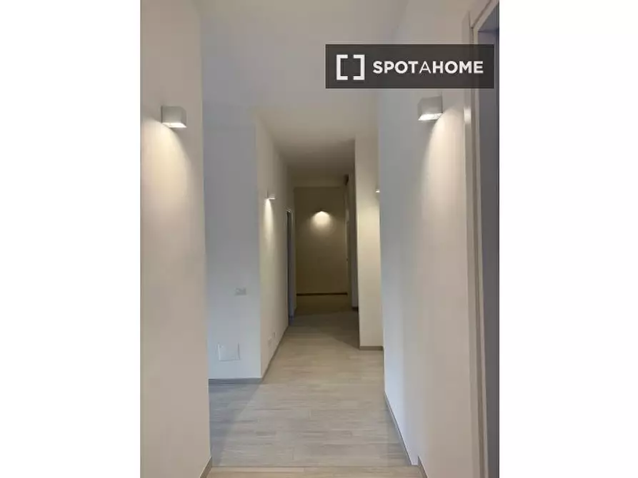 Immagine 9 di Camera condivisa in affitto  in Via Gregorio VII a Roma