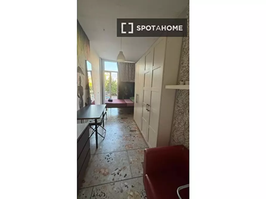 Immagine 3 di Camera condivisa in affitto  in Via Bartolomeo Perestrello a Roma
