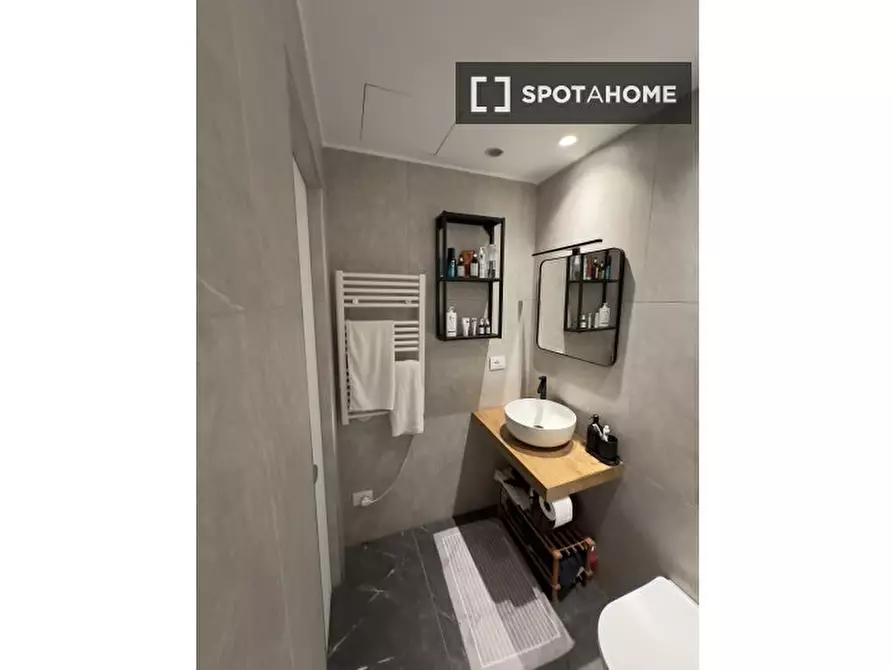 Immagine 3 di Ufficio in affitto  in Via Rosolino Pilo a Milano