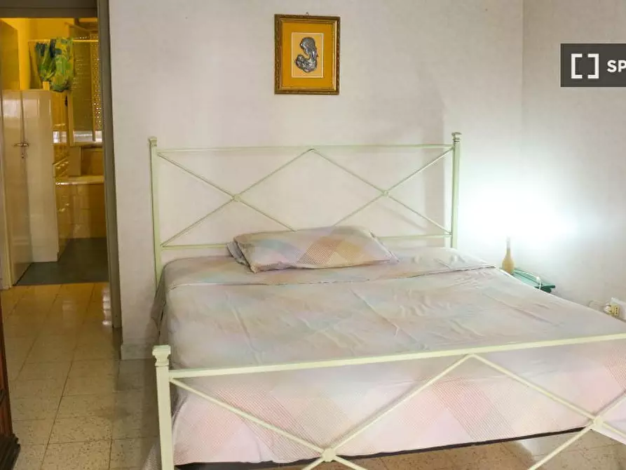 Immagine 5 di Camera condivisa in affitto  in Via Giuseppe de Robertis, 00143 Roma RM, Italy a Roma