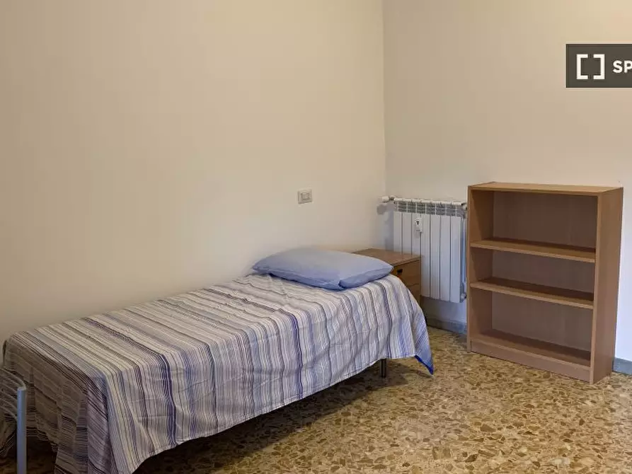 Immagine 11 di Camera condivisa in affitto  in Largo Antonio Beltramelli a Roma
