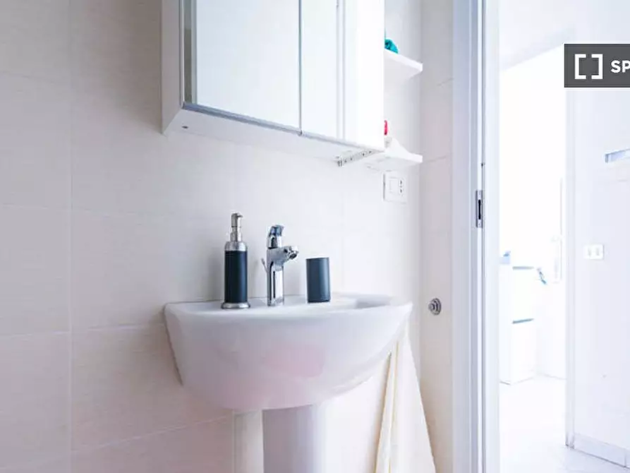 Immagine 12 di Camera condivisa in affitto  in Via Giovanni Pascoli a Milano