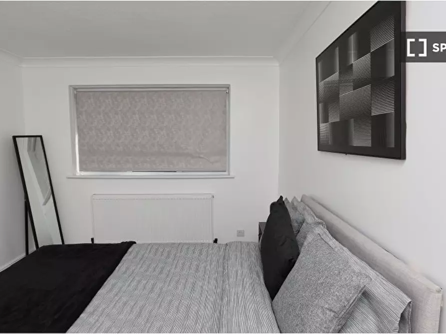 Immagine 14 di Appartamento in affitto  in Wyldfield Gardens a Enfield